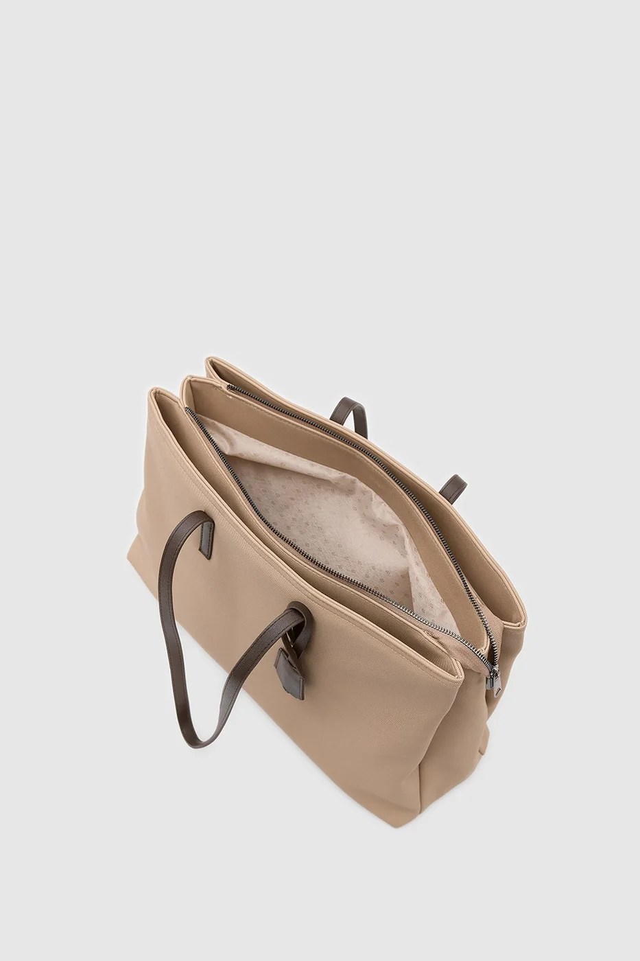 Technical Laptop Bag for 15-inch devices in creamy brown