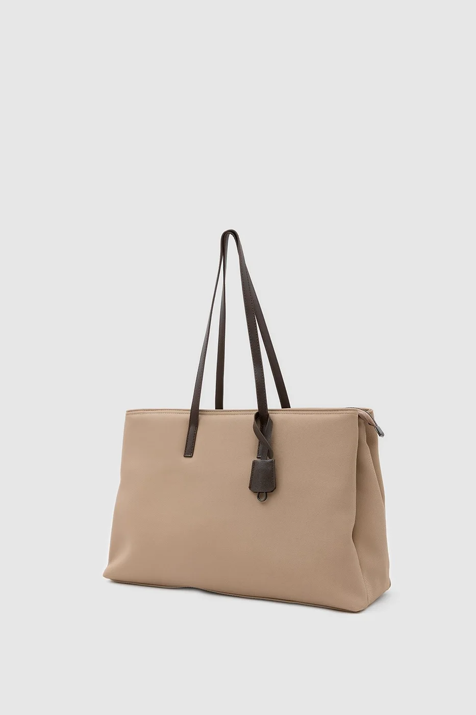 Technical Laptop Bag for 15-inch devices in creamy brown