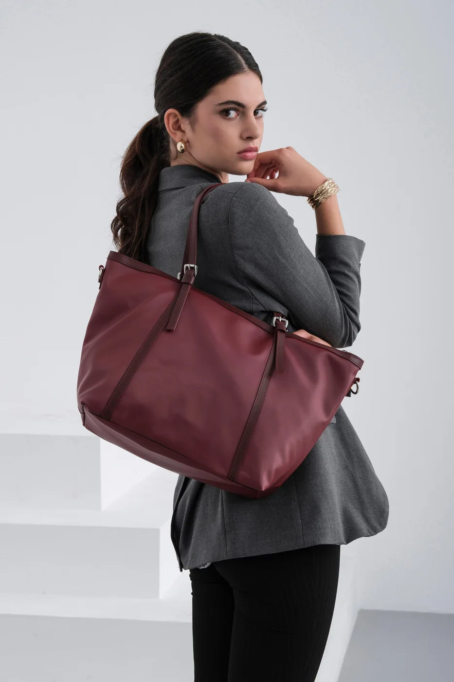 Faux leather shoulder bag Faux leather shoulder bag in burgundy