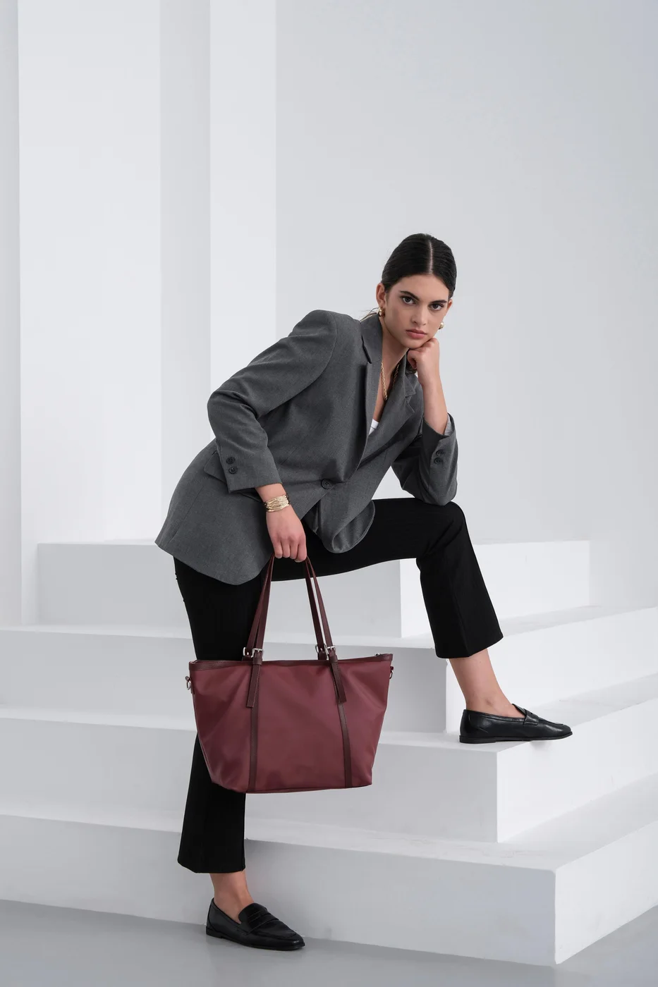Faux leather shoulder bag Faux leather shoulder bag in burgundy