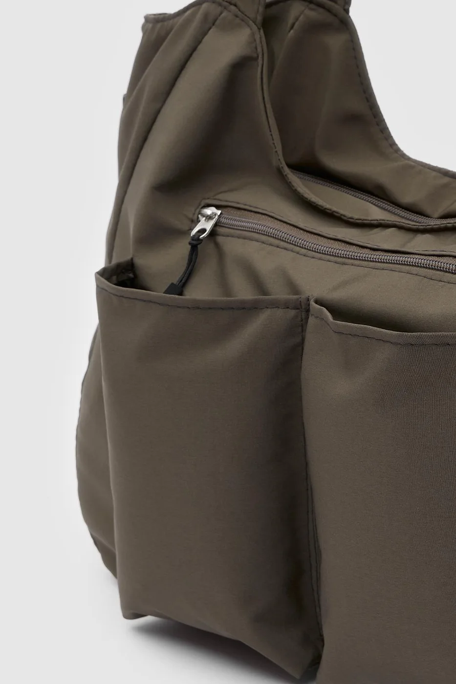 Technical Fabric Gym Bag in mocha