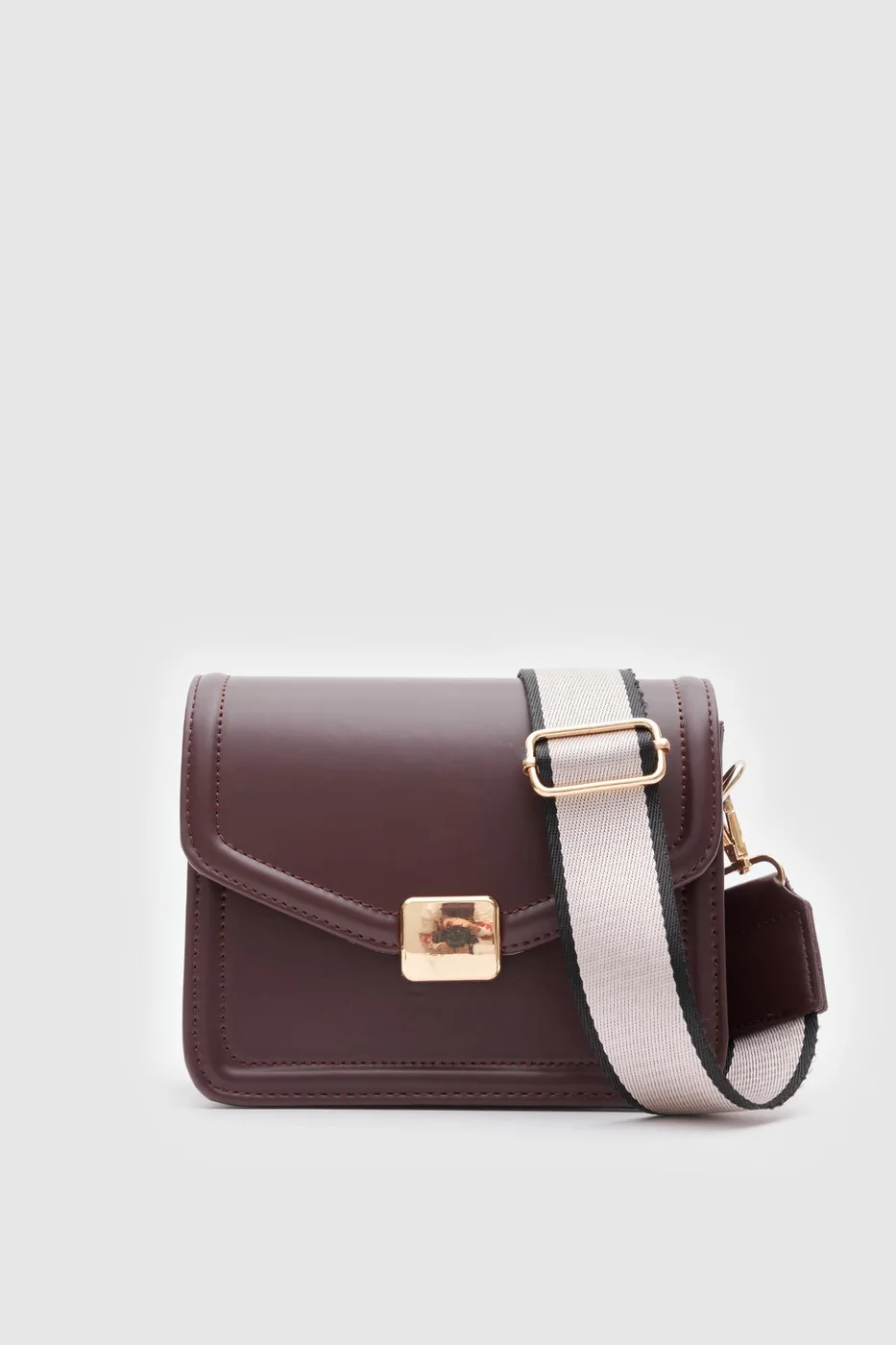 Faux leather crossbody bag in dark brown