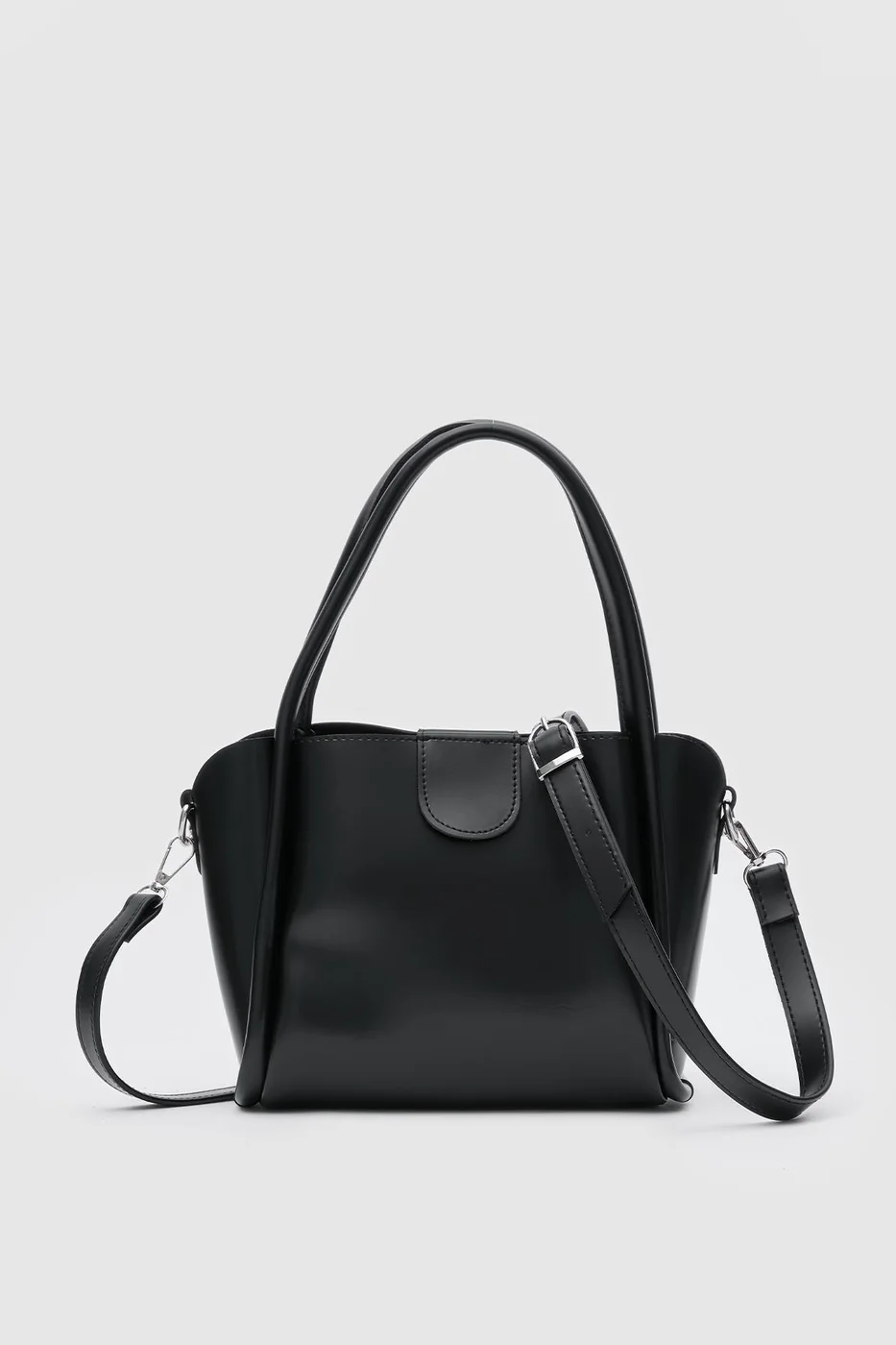 Faux leather crossbody bag Faux leather crossbody bag in black