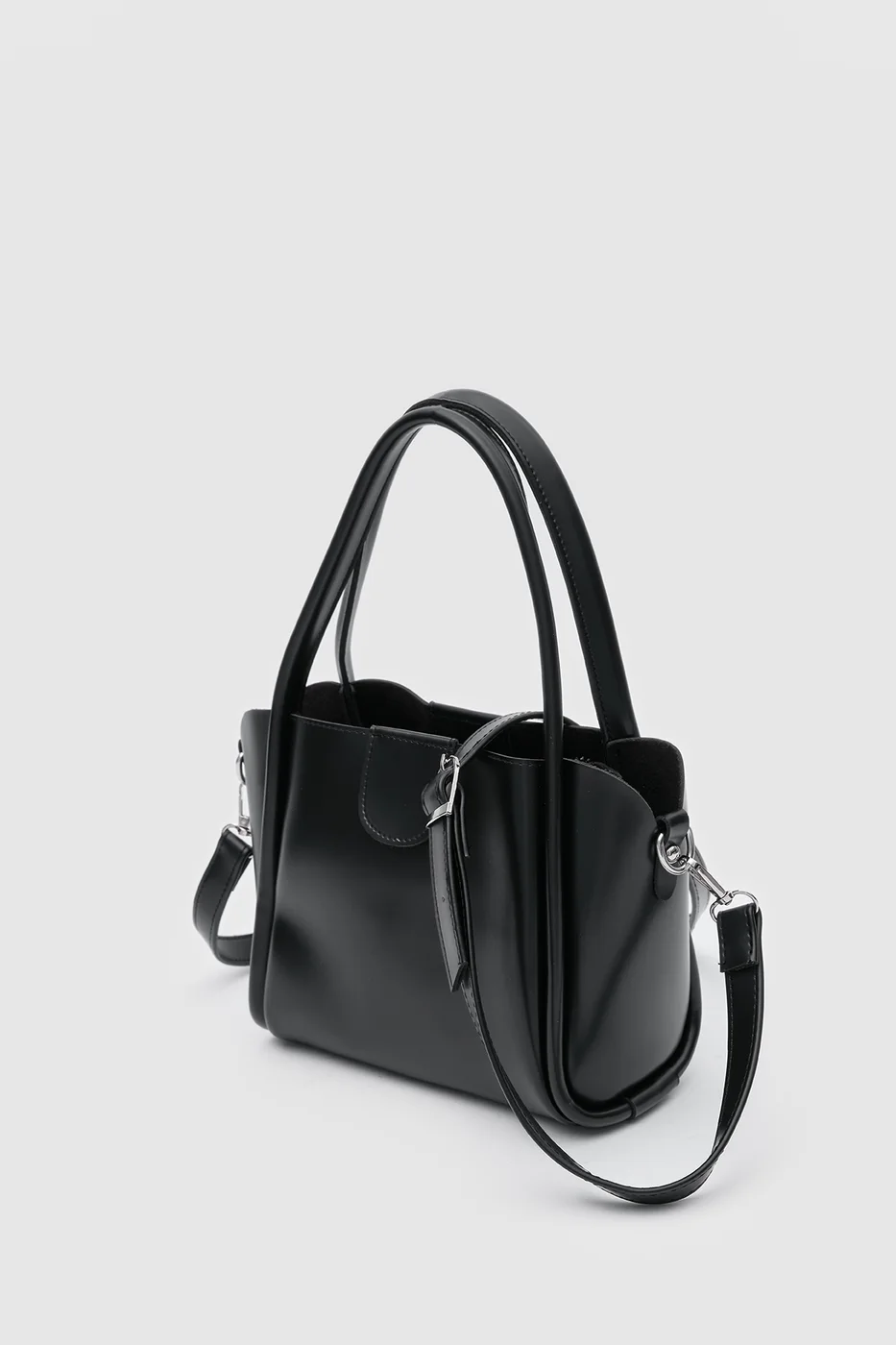 Faux leather crossbody bag Faux leather crossbody bag in black
