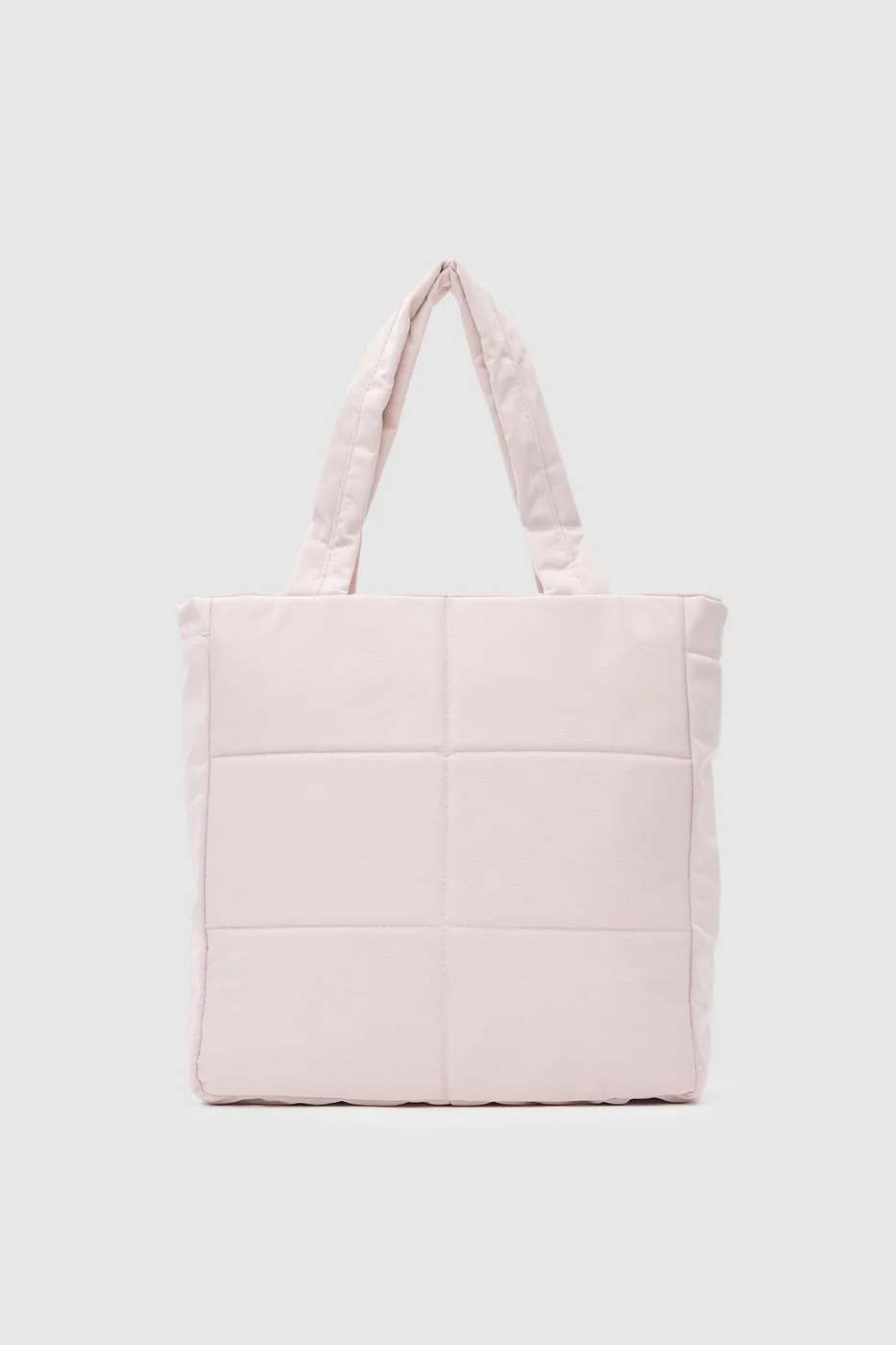 Shoulder bag for versatile everyday use in cream