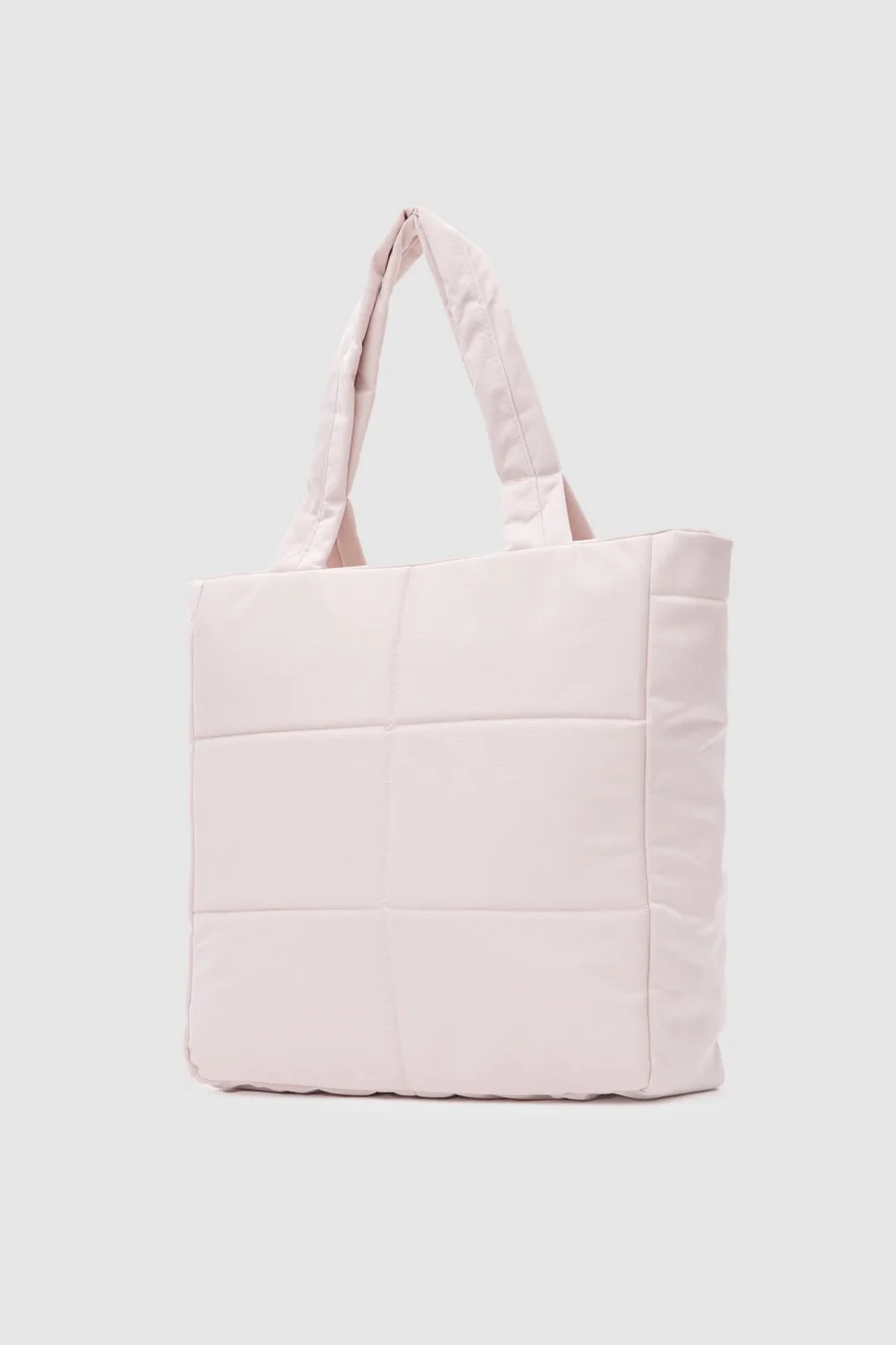 Shoulder bag for versatile everyday use Shoulder bag for versatile everyday use in cream