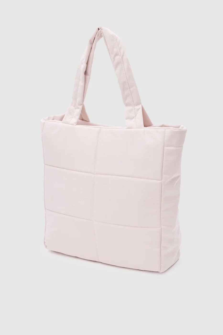 Shoulder bag for versatile everyday use Shoulder bag for versatile everyday use in cream