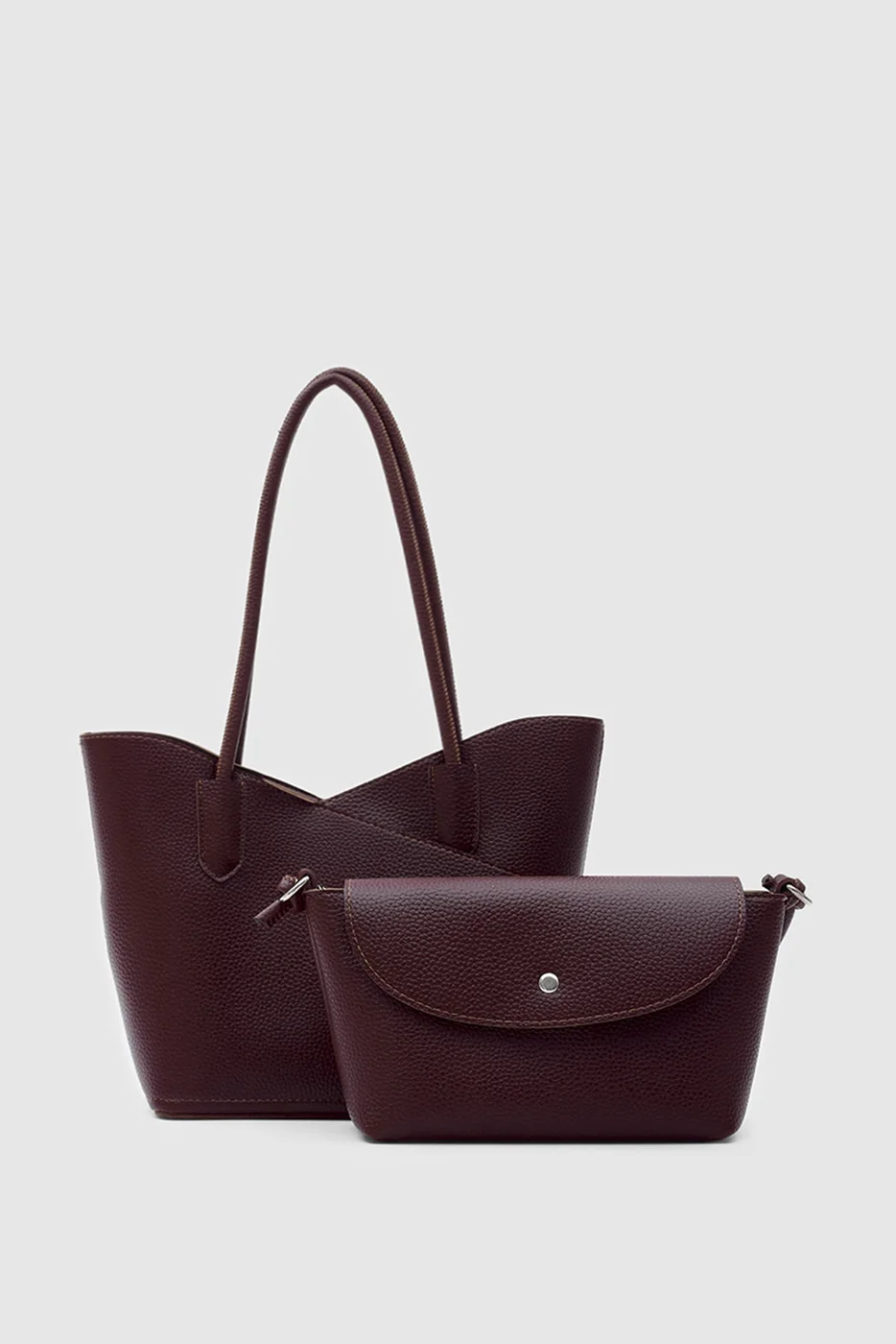 Faux leather shoulder bag Faux leather shoulder bag in burgundy