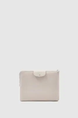 laptop bag for 13-inch devices in cream