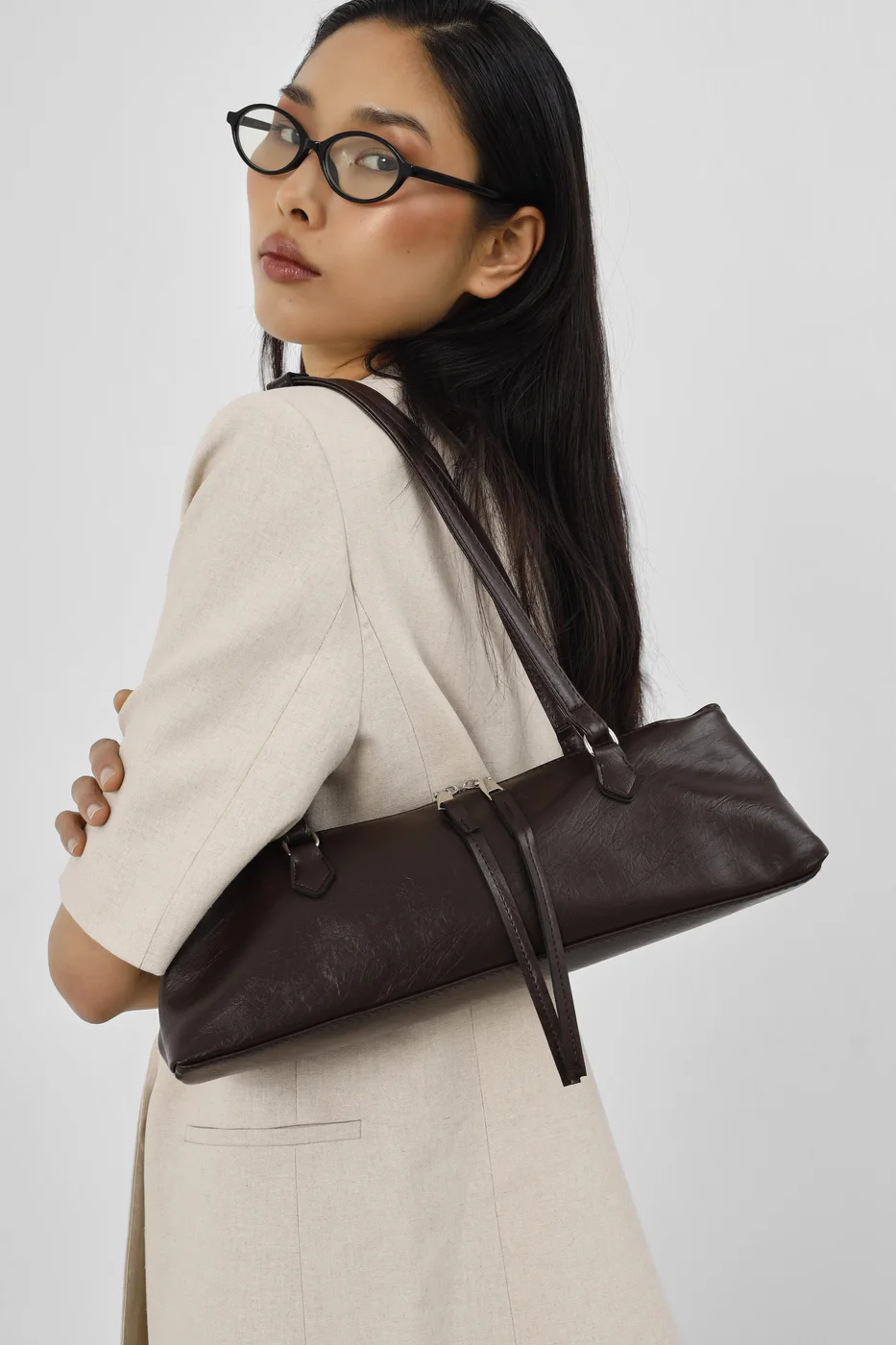 canvas baguette bag in brown