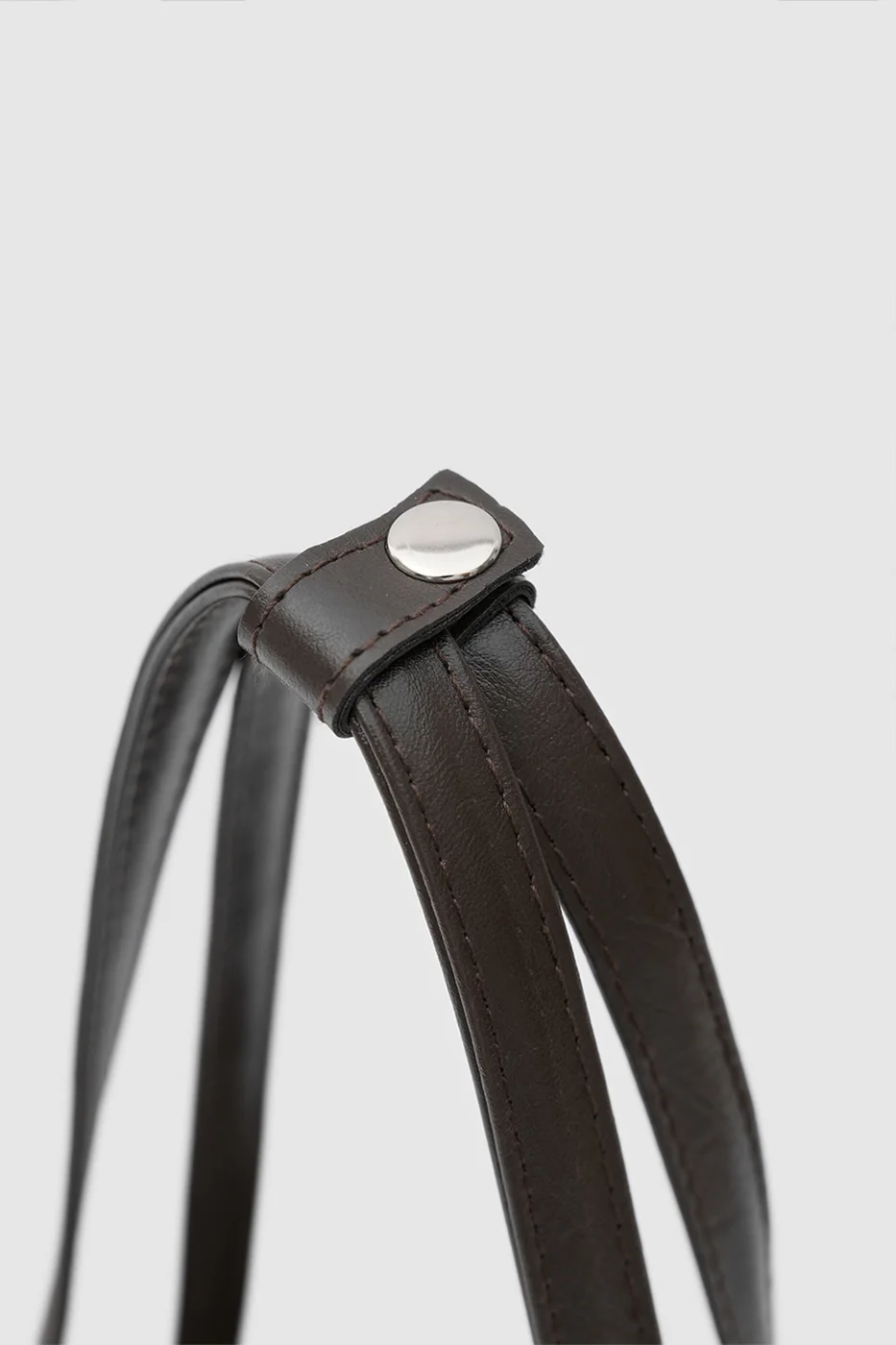 canvas baguette bag in brown