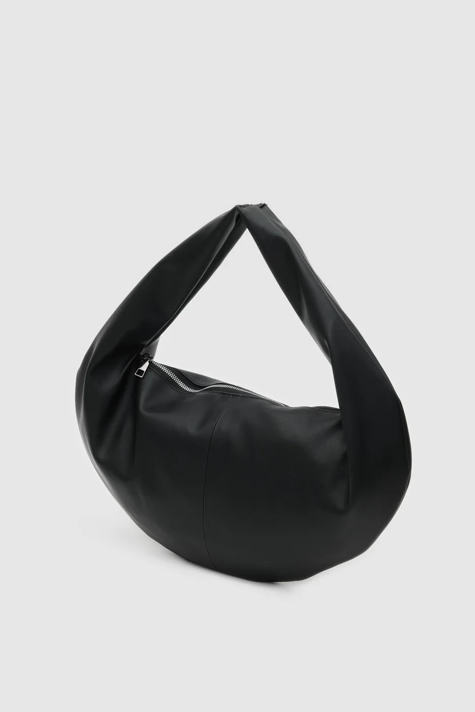 faux leather shoulder bag in black