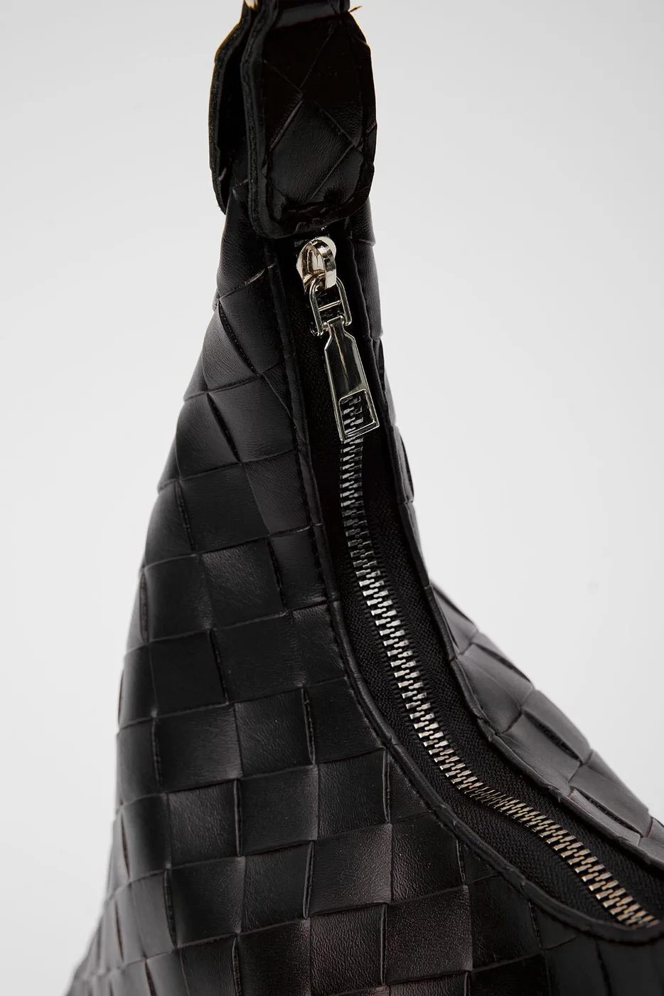 faux leather crossbody bag in black