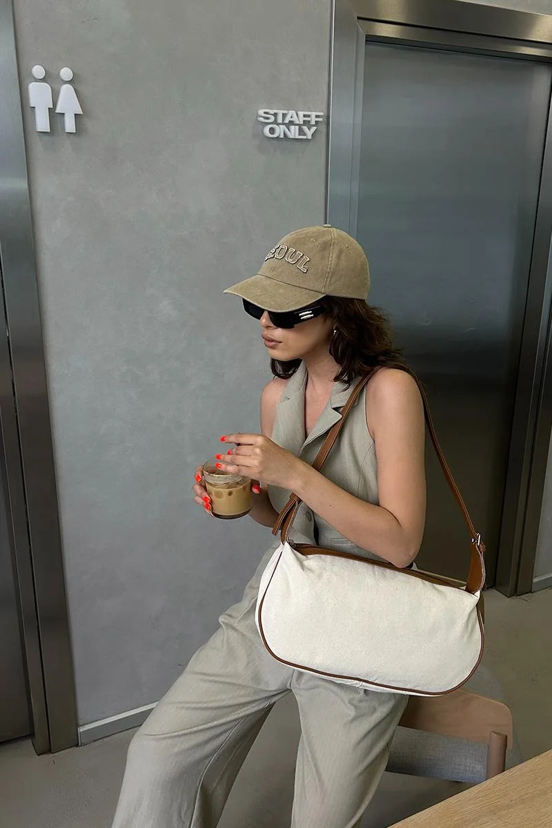 Canvas Shoulder Bag for Everyday Use in tan