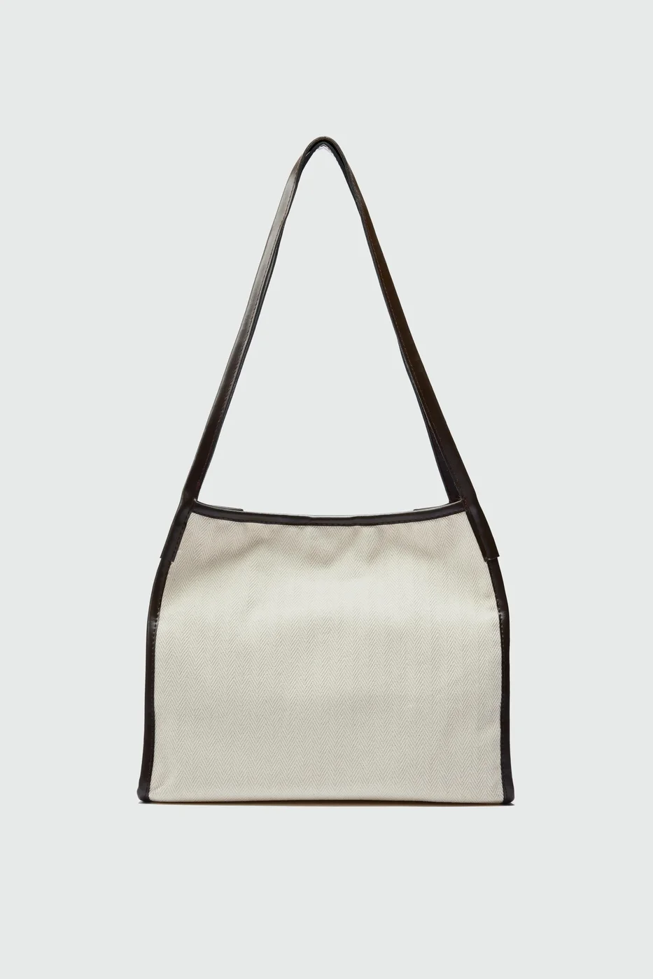 canvas shoulder bag for everyday use in brown