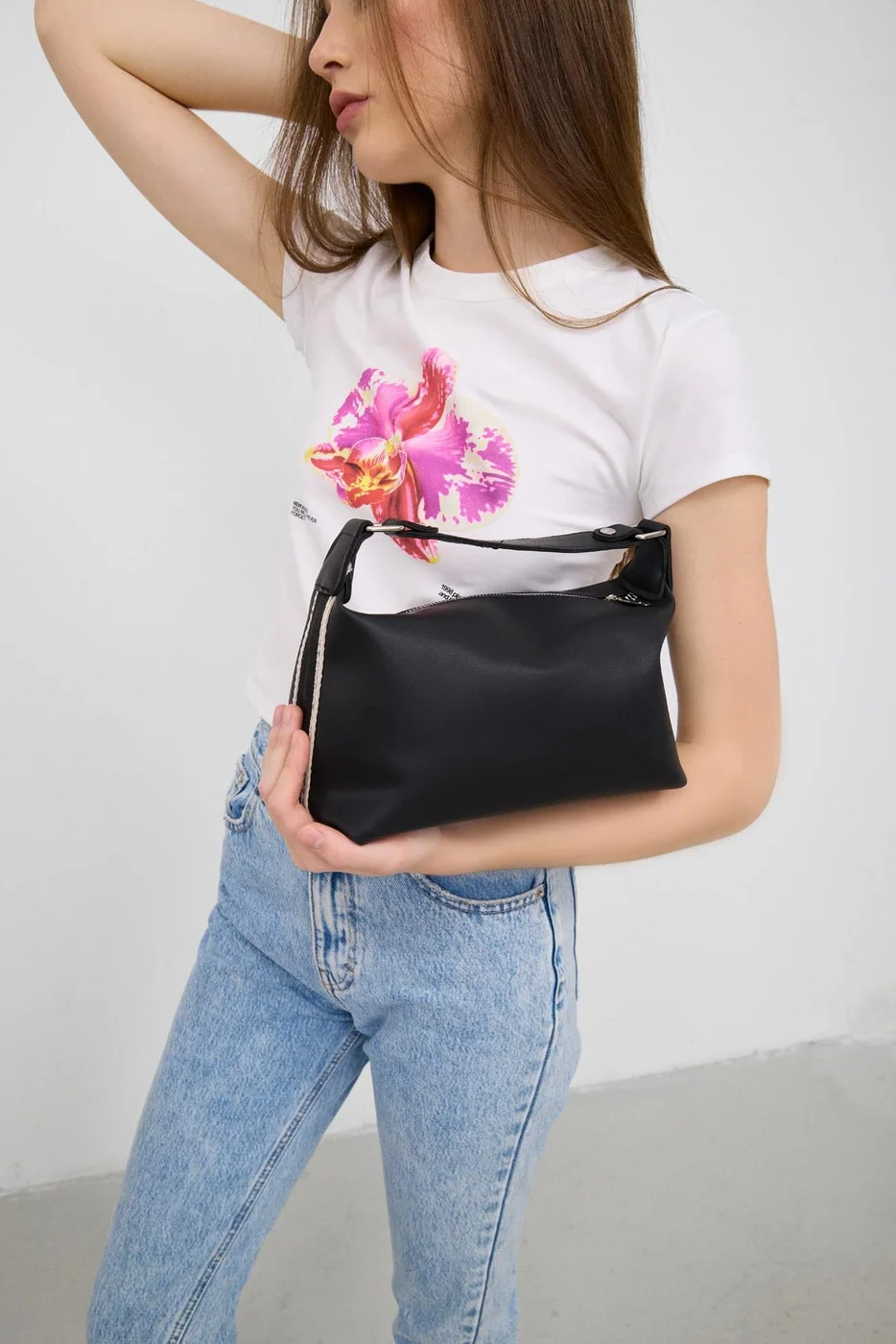 Faux leather crossbody bag in black