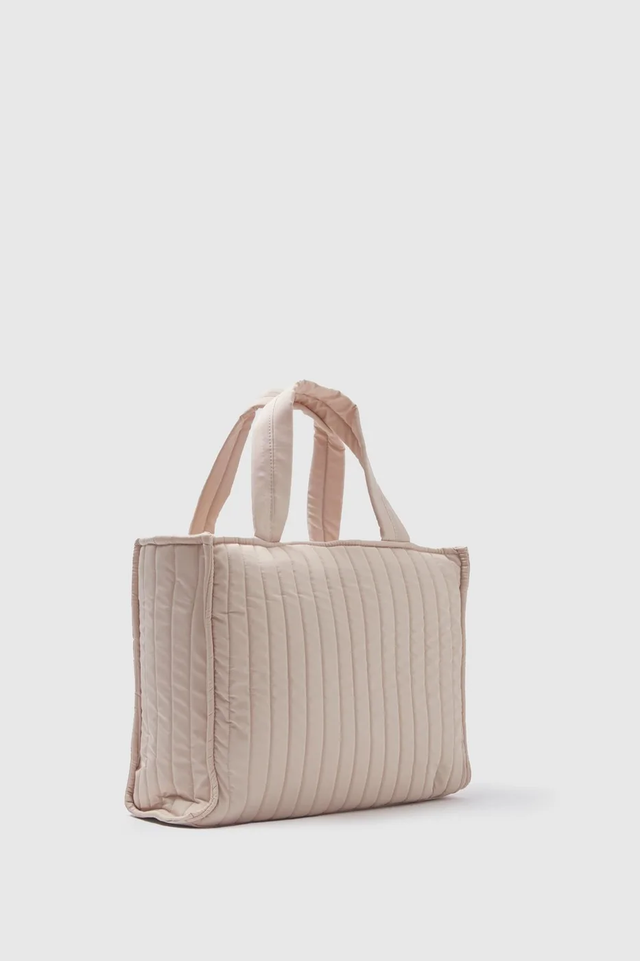 shoulder bag with stylish design in cream