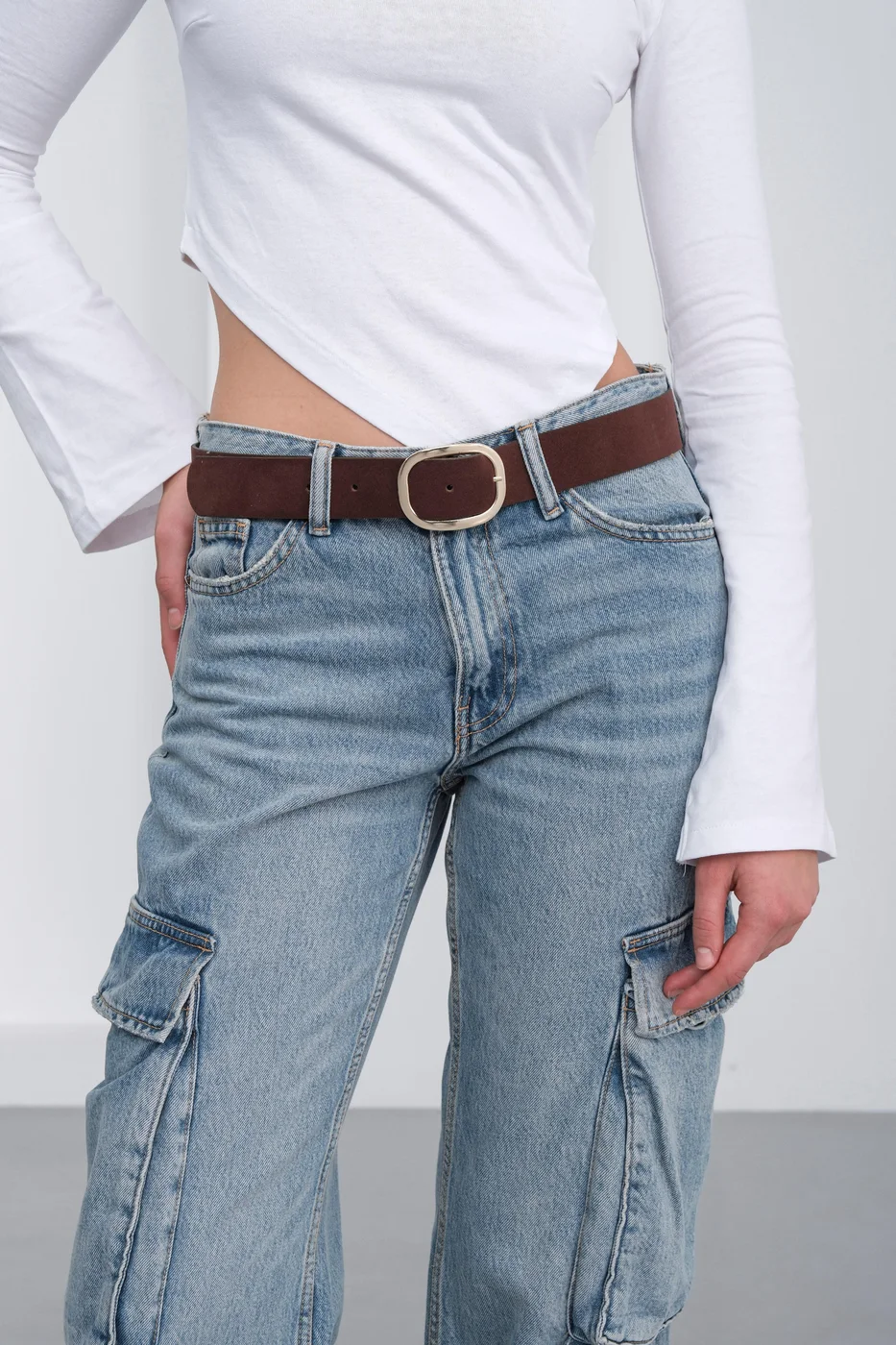 Faux suede belt with buckle in brown