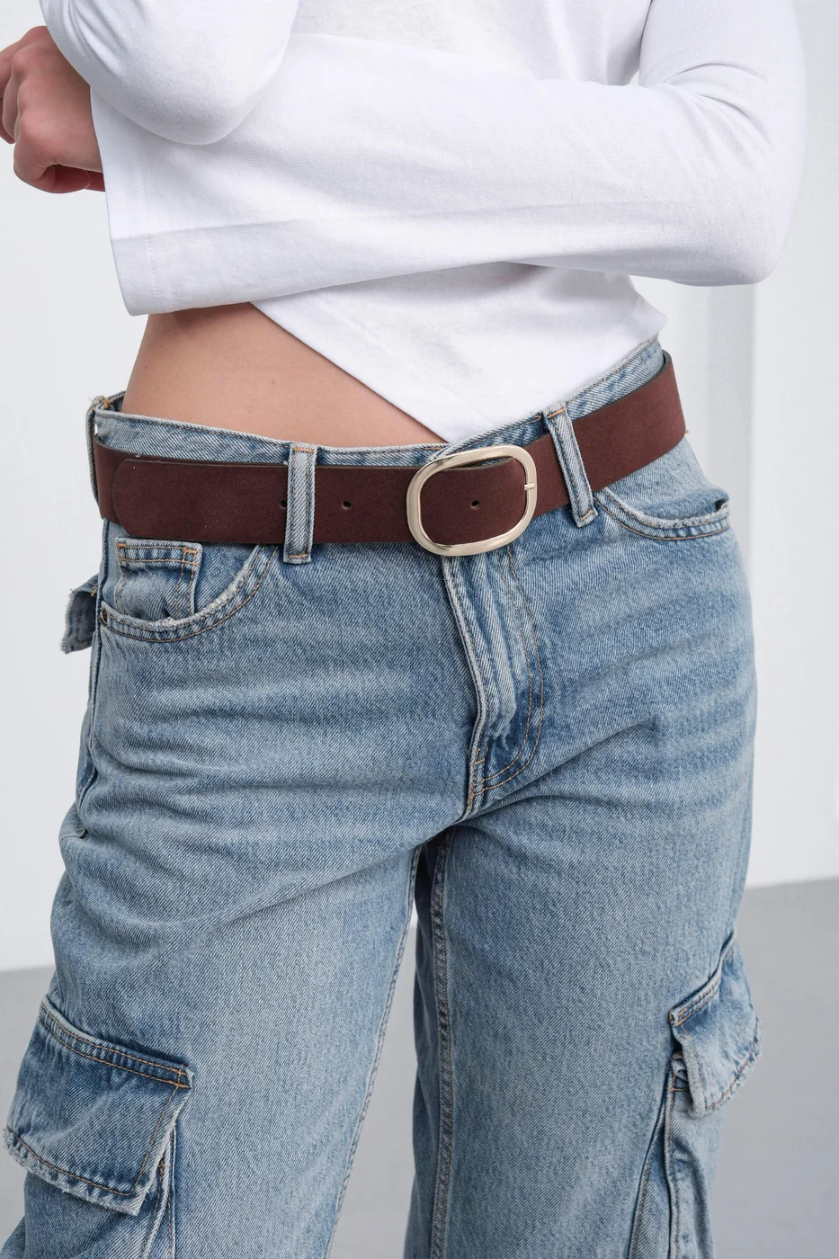Faux suede belt with buckle in brown
