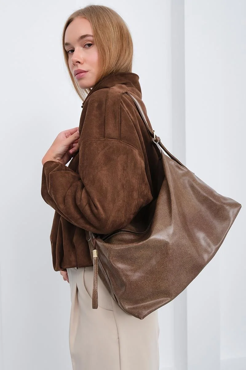 Faux leather shoulder bag in taupe