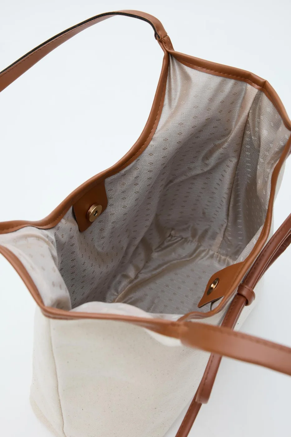 Canvas shoulder bag with bow detail Canvas shoulder bag with bow detail in tan