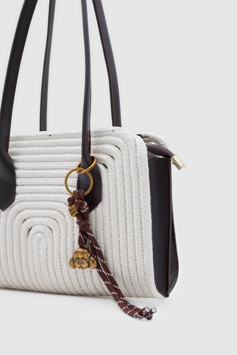 straw shoulder bag in cream