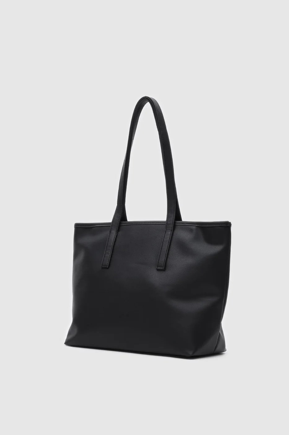 Faux leather shoulder bag for daily use in black