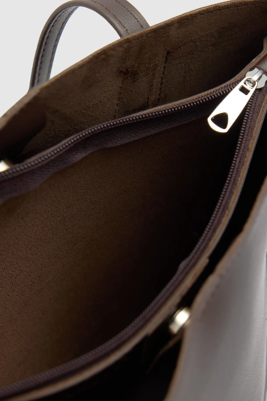 faux leather shoulder bag in dark brown