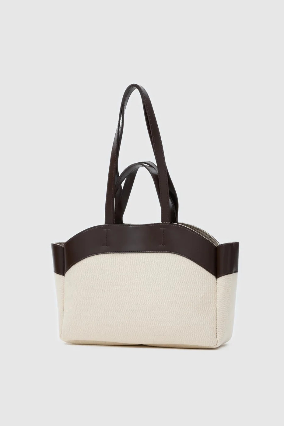 canvas shoulder bag in brown