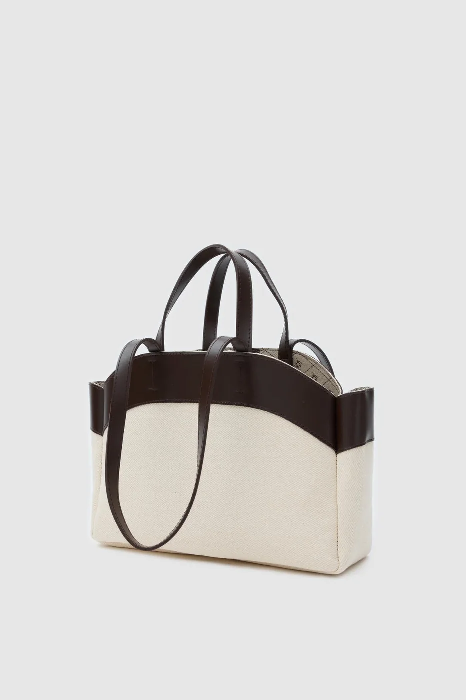 canvas shoulder bag in brown
