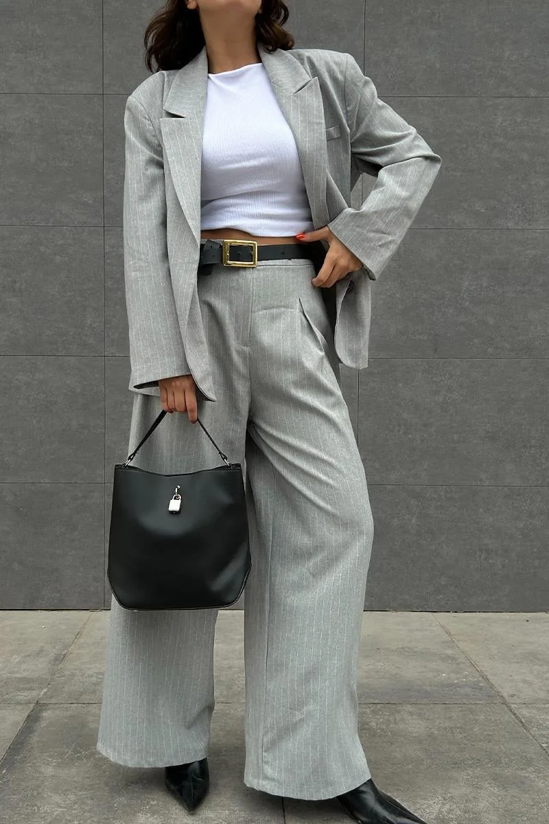 Faux leather shoulder bag in black