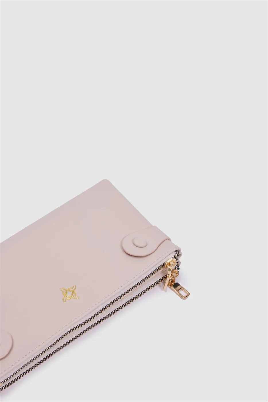 zippered wallet in stylish design