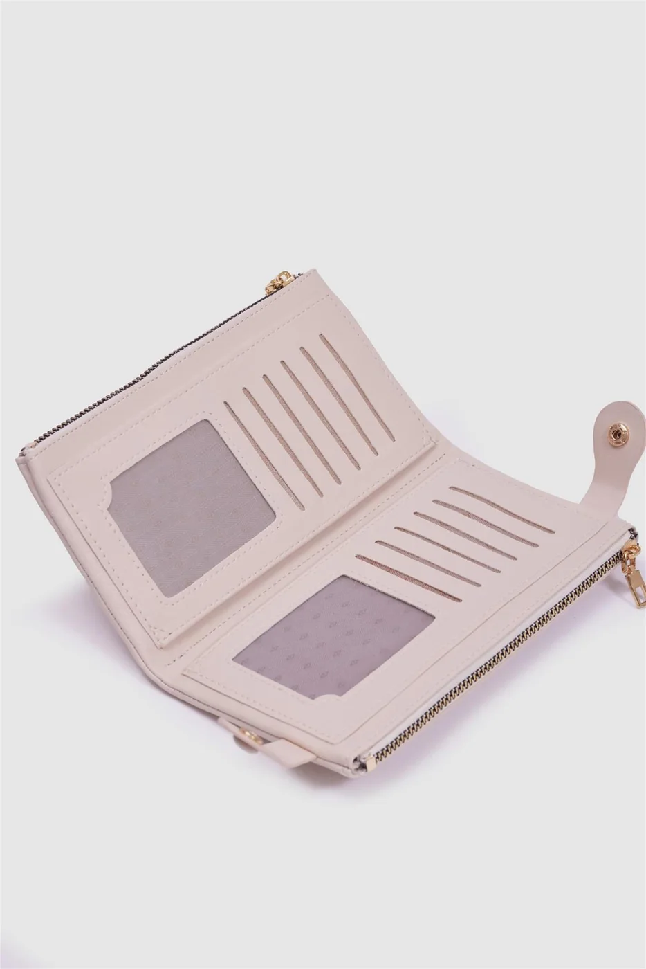 zippered wallet in stylish design