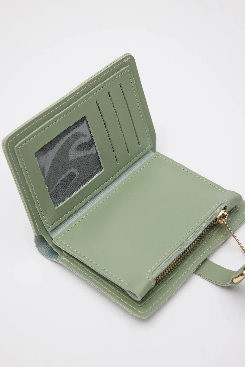 Faux leather wallet in mint