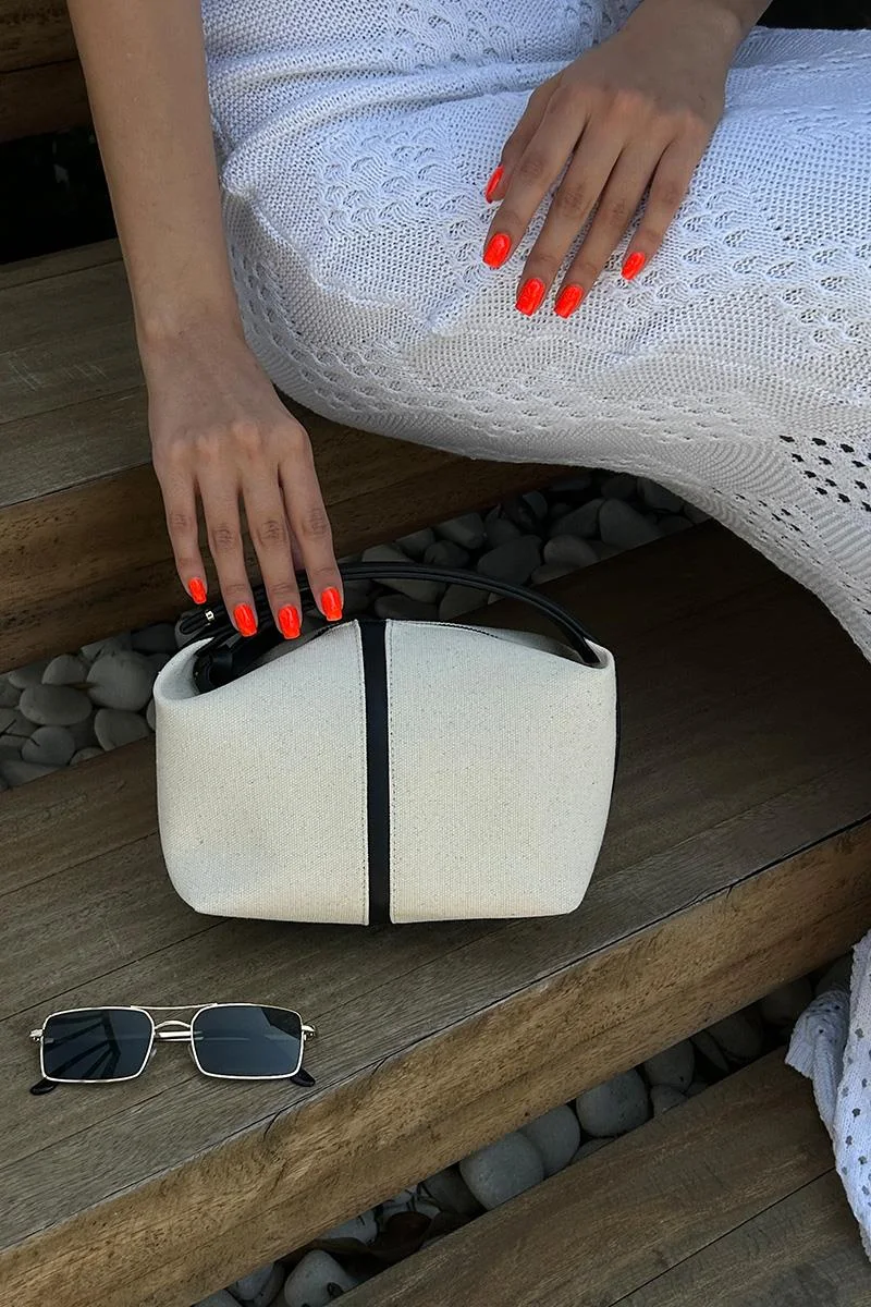 Canvas crossbody bag for daily use in black