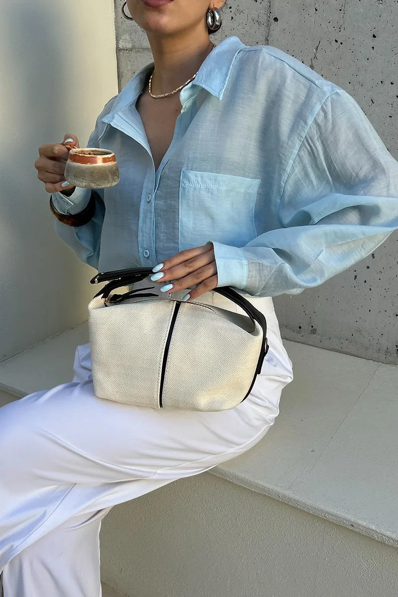 Canvas crossbody bag for daily use in black