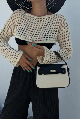 Canvas crossbody bag in black