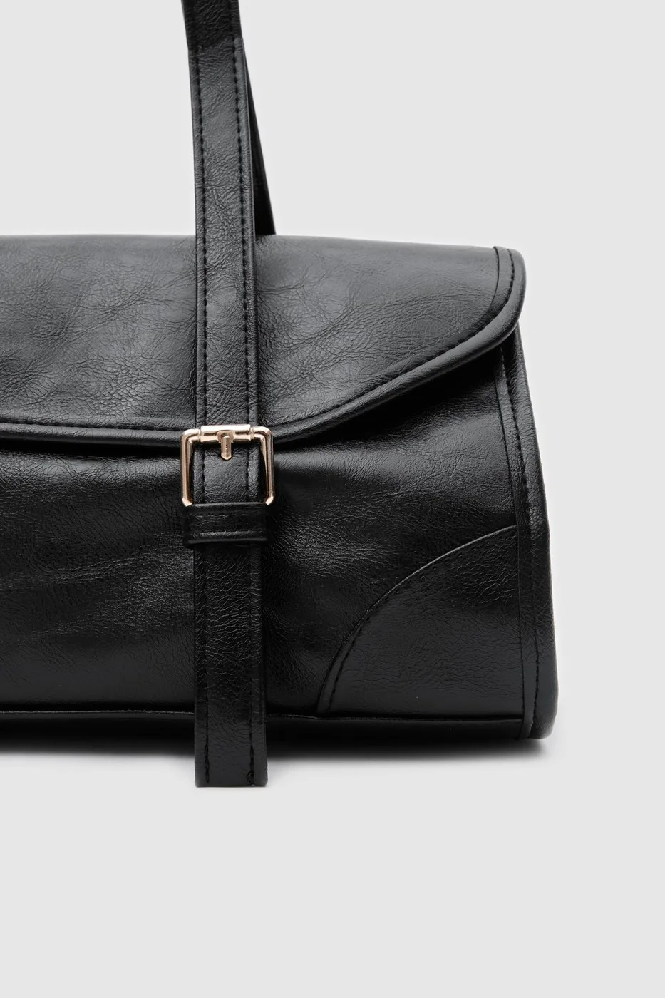 faux leather baguette bag in black