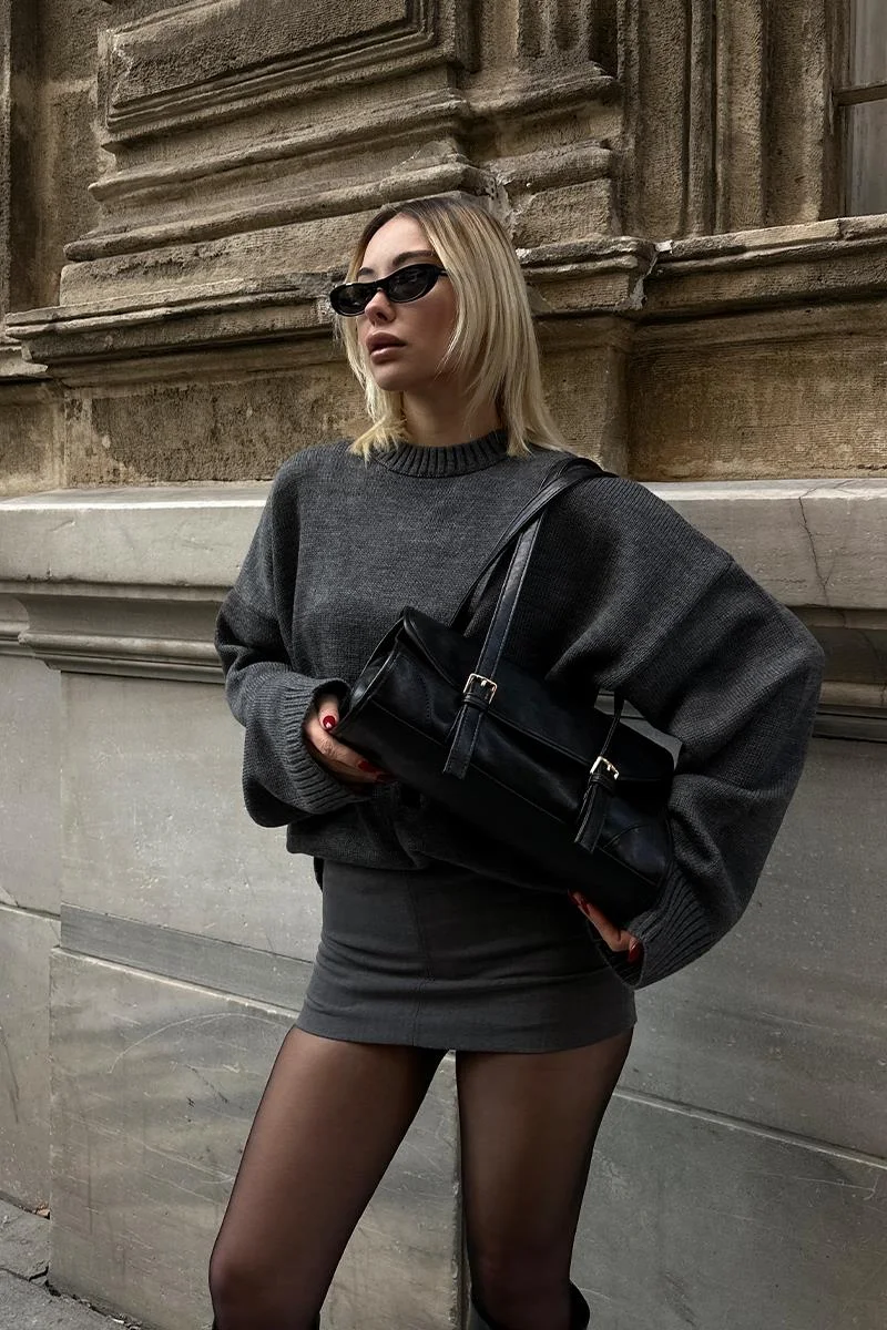 faux leather baguette bag in black