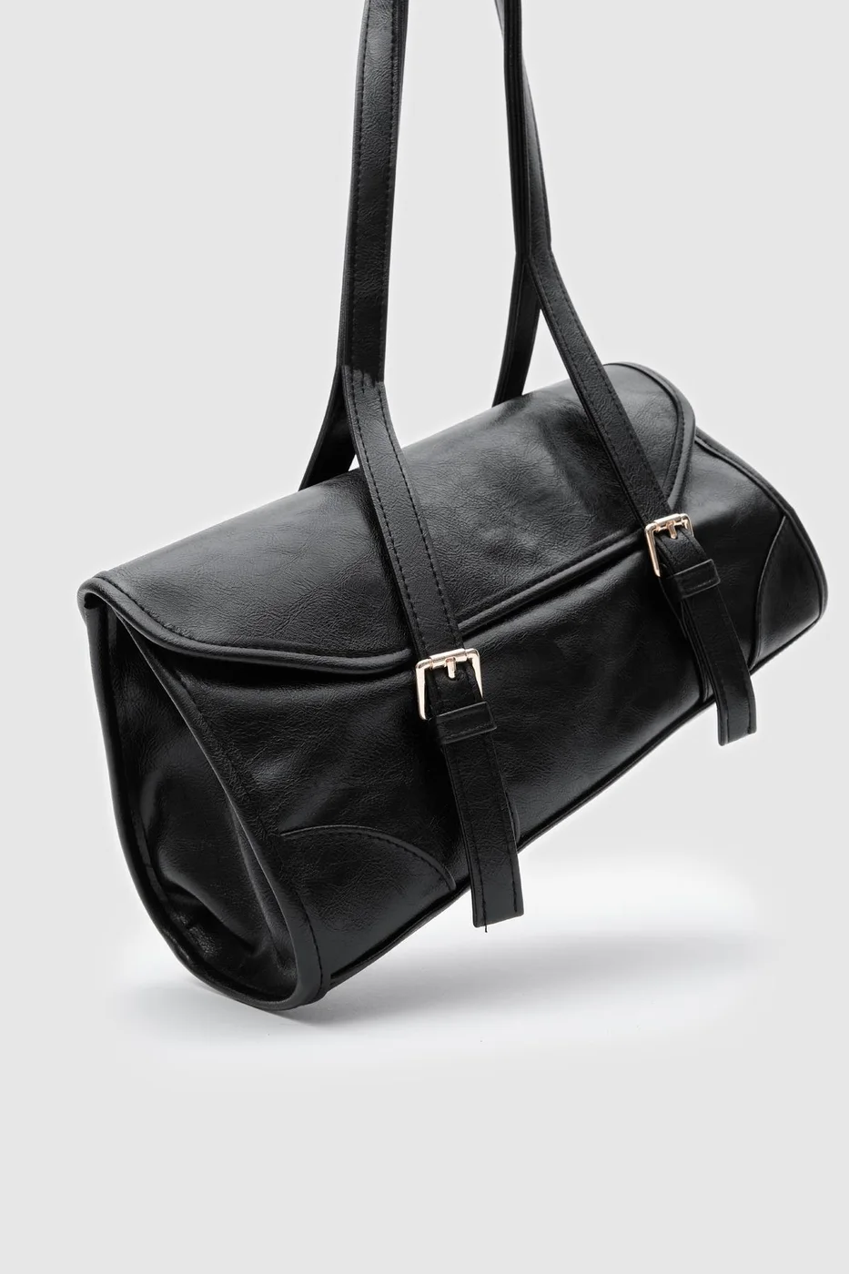 faux leather baguette bag in black