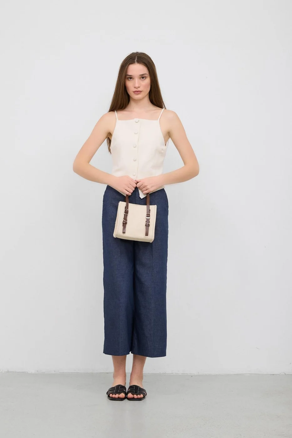 canvas crossbody bag in cream