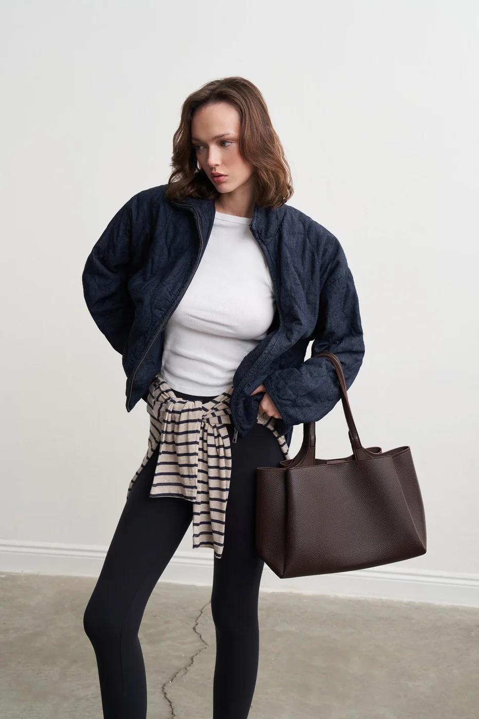 Tote bag for everyday use in dark brown