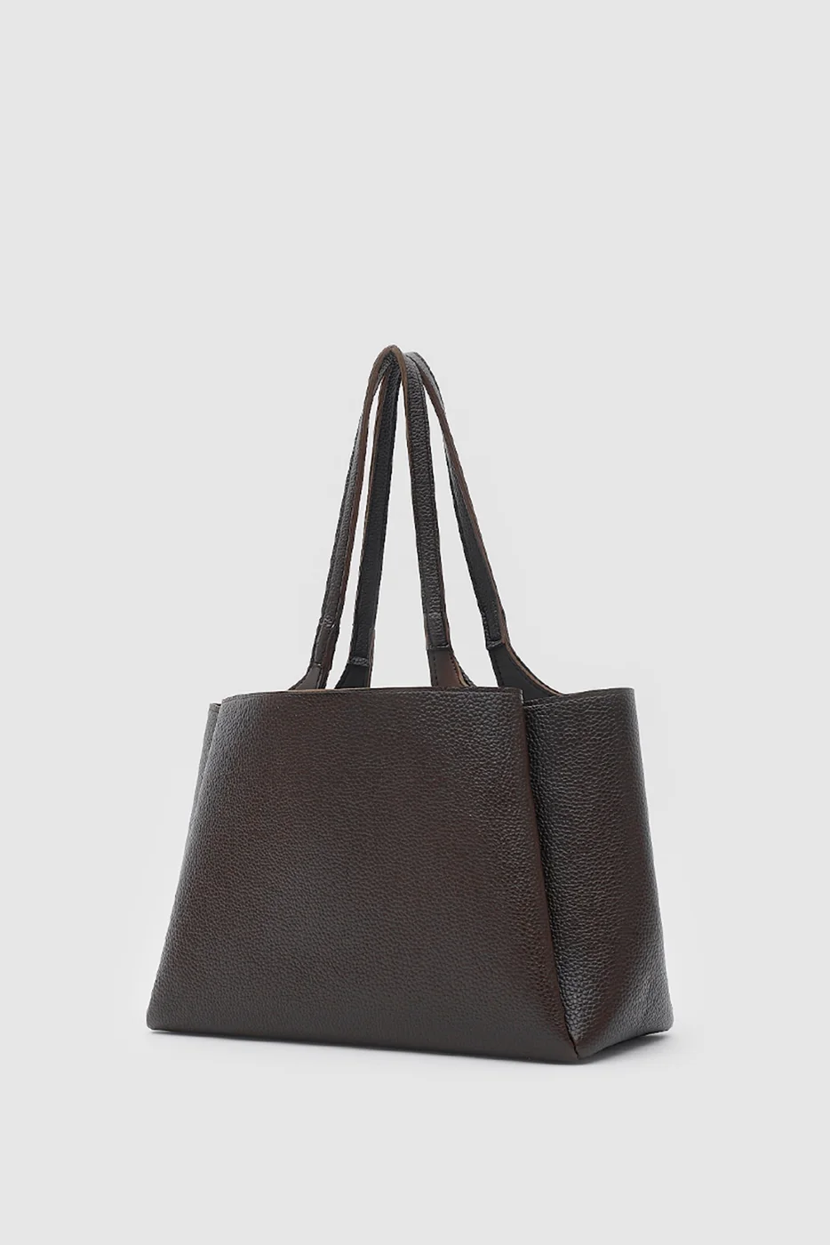 Tote bag for everyday use in dark brown