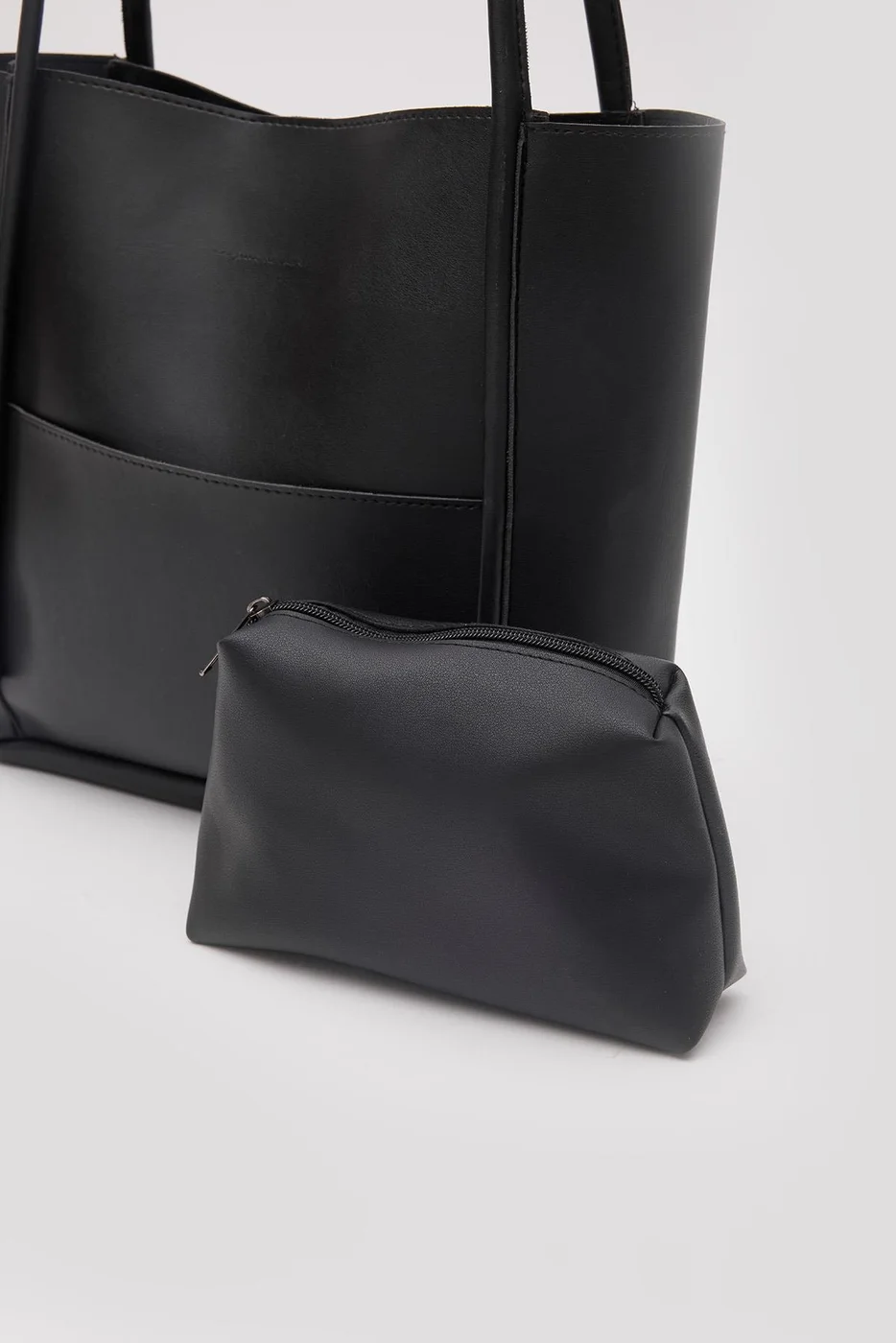 Faux leather shoulder bag Faux leather shoulder bag in black