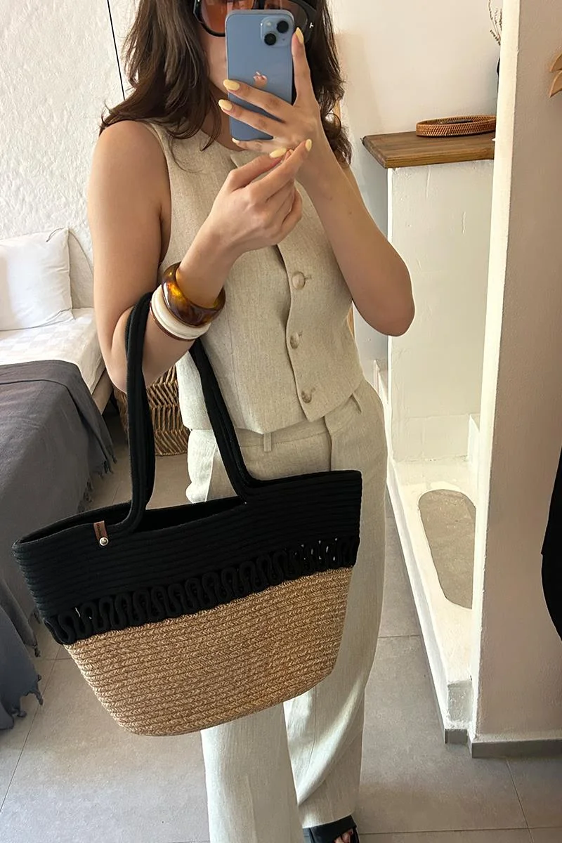Straw shoulder bag Straw shoulder bag in black