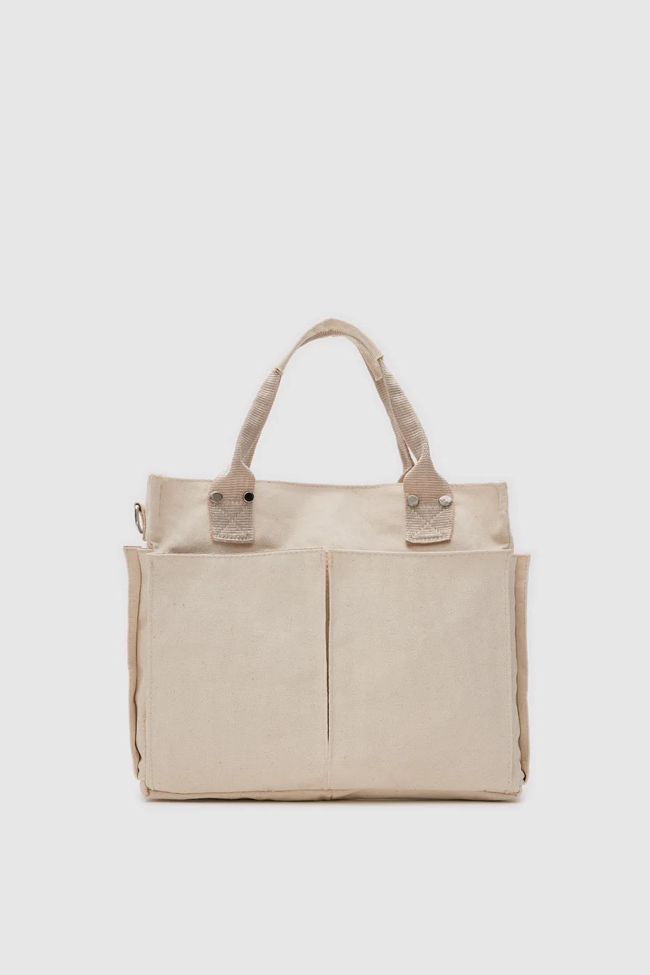 Canvas shoulder bag for stylish women in cream