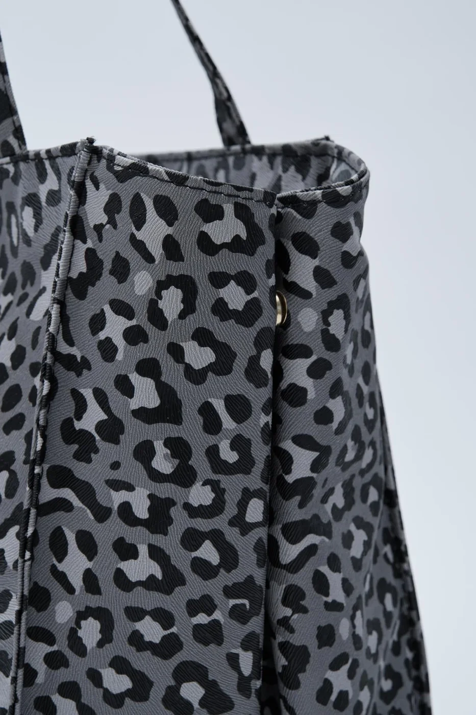Faux leather shoulder bag Faux leather shoulder bag in charcoal