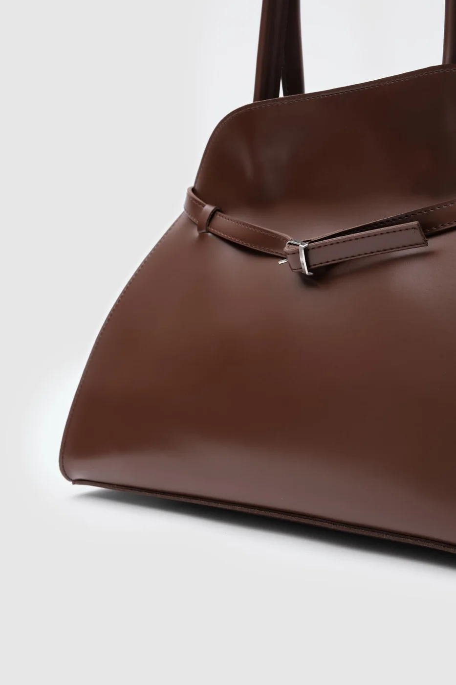 Faux leather shoulder bag Faux leather shoulder bag in hazelnut