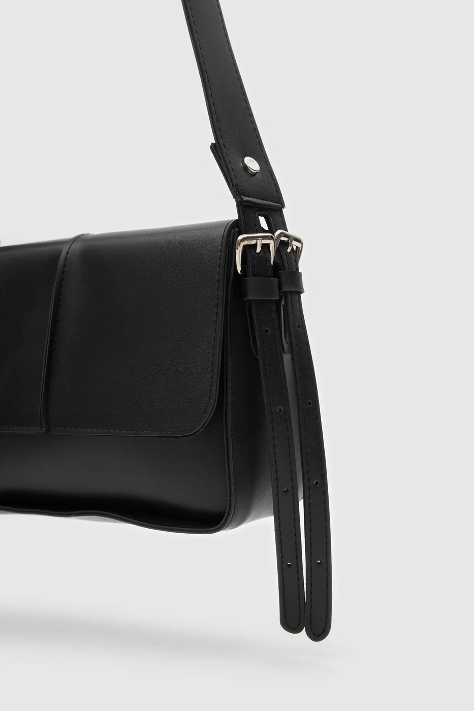 Faux leather crossbody bag in black
