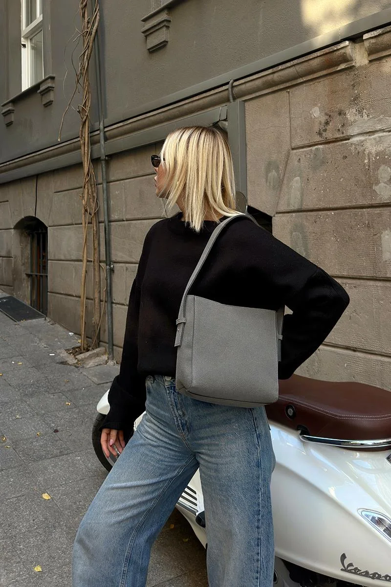 faux suede shoulder bag in anthracite